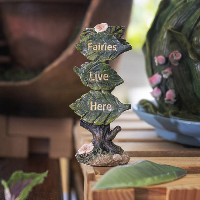 3.75" Fairies Live Here Garden Sign Resin Statue - Magick Magick.com