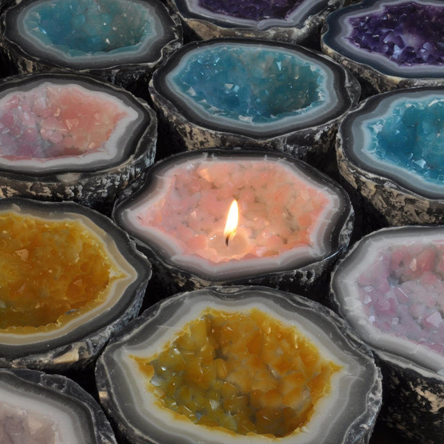 Rose Quartz Geode 2.25" Scented Amber Woods & Tonka Beans Candle - Magick Magick.com